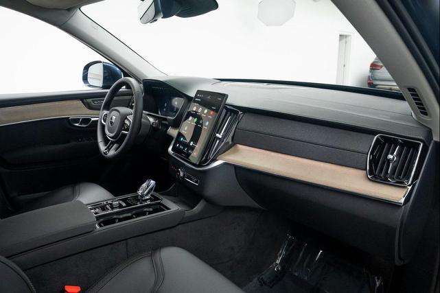 Photo of 2025 Denim Blue Metallic Volvo XC90 Plug-In Hybrid