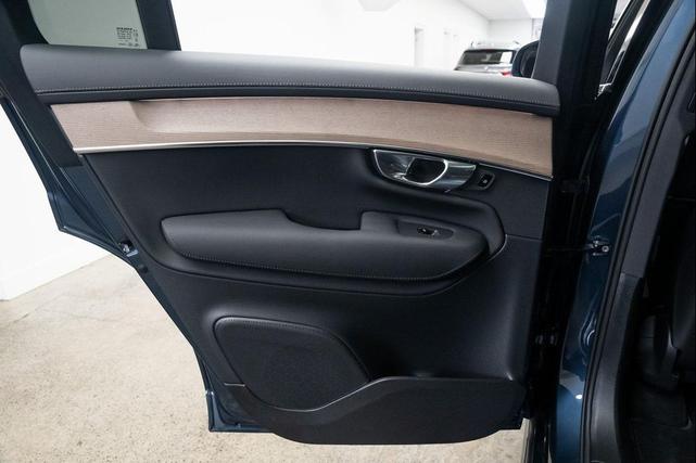Photo of 2025 Denim Blue Metallic Volvo XC90 Plug-In Hybrid