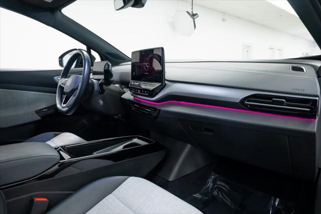 Photo of 2023 Pure Gray Volkswagen ID.4