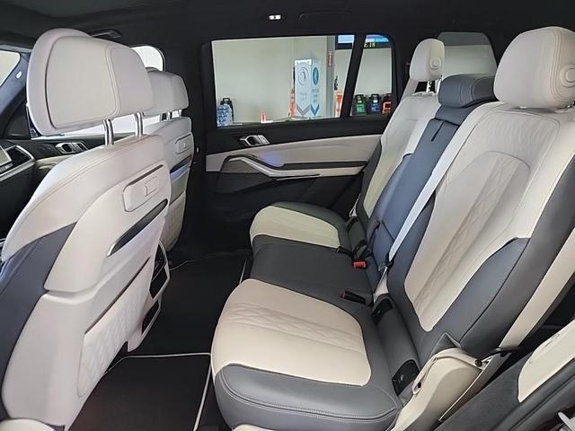 Photo of 2023 Ametrin Metallic BMW X7