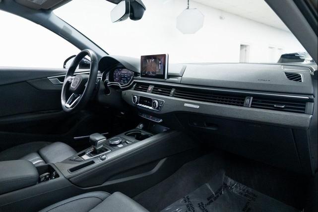 Photo of 2019 Manhattan Gray Metallic Audi A4 allroad