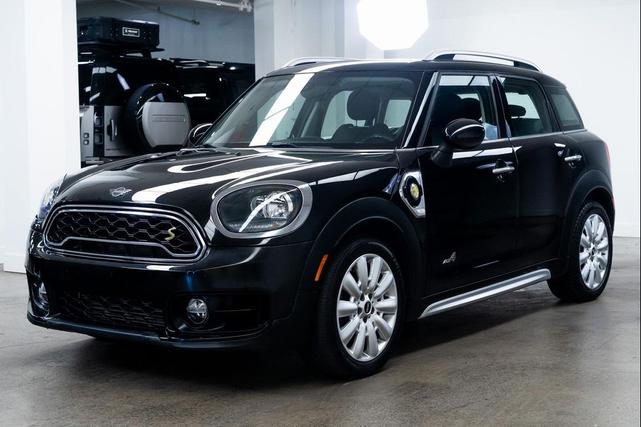 Photo of 2019 Midnight Black Metallic MINI E Countryman