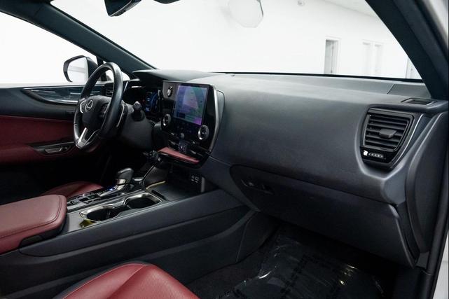Photo of 2022 Ultra White Lexus NX 350h