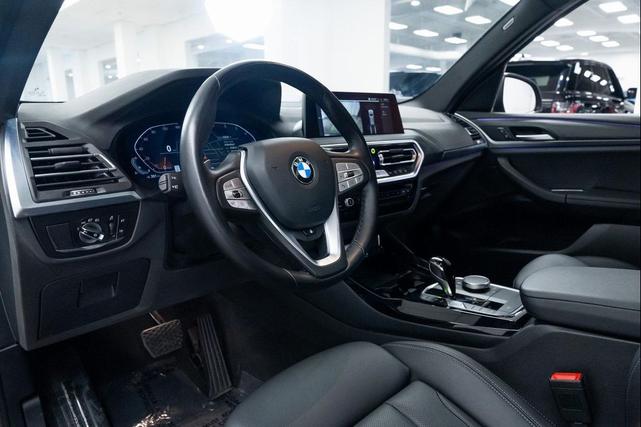 Photo of 2024 Black Sapphire Metallic BMW X3
