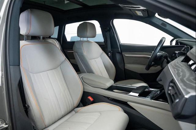 Photo of 2022 Chronos Gray Audi e-tron
