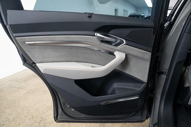 Photo of 2022 Chronos Gray Audi e-tron