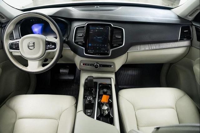 Photo of 2024 Crystal White Metallic Volvo XC90 Recharge Plug-In Hybrid