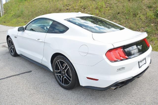Photo of 2020 OXFORD WHITE Ford Mustang