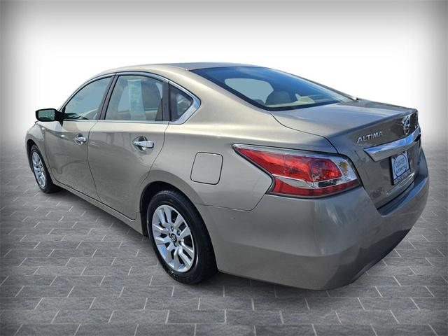 Photo of 2014 Saharan Stone Nissan Altima