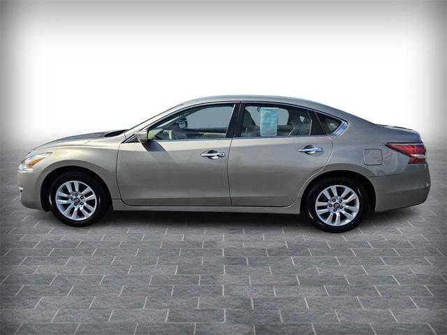 Photo of 2014 Saharan Stone Nissan Altima