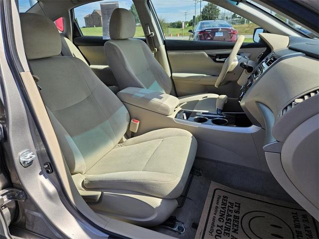 Photo of 2014 Saharan Stone Nissan Altima