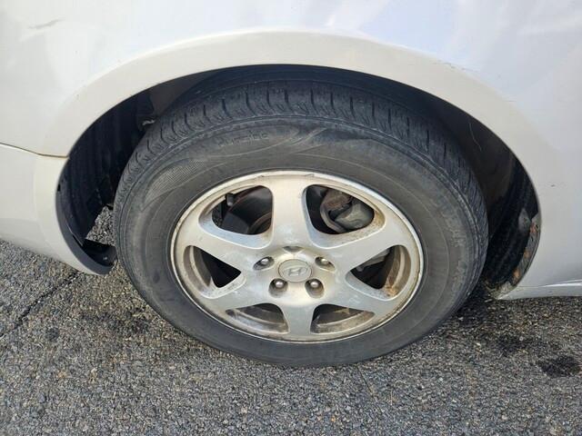 Photo of 2006 Bright Silver Hyundai SONATA