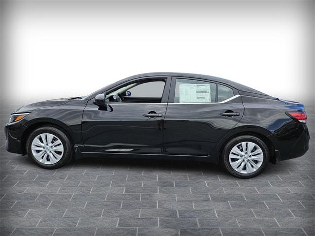 Photo of 2025 Black Nissan Sentra
