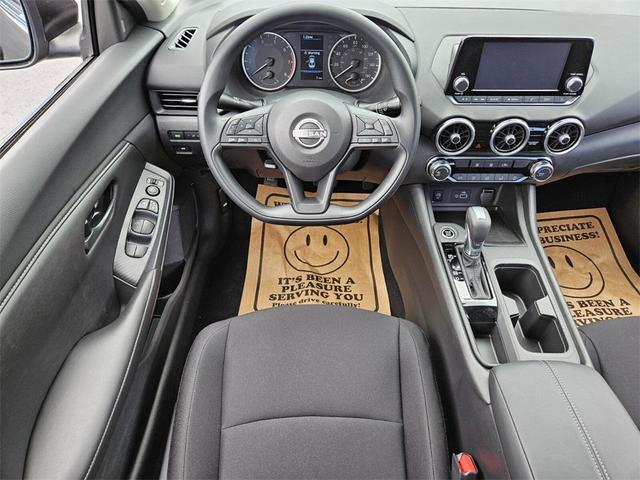 Photo of 2025 Black Nissan Sentra