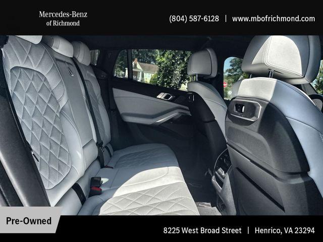 Photo of 2024 Black Sapphire Metallic BMW X6