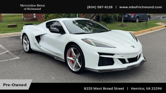 Photo of 2024 Arctic White Chevrolet Corvette E-Ray