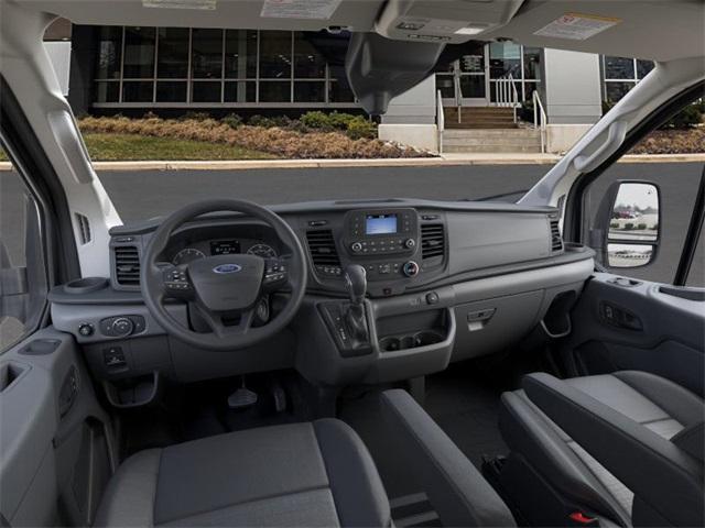 Photo of 2025 Oxford White Ford Transit-250