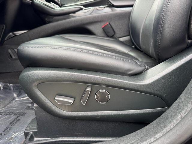 Photo of 2022 Infinite Black Metallic Lincoln Nautilus