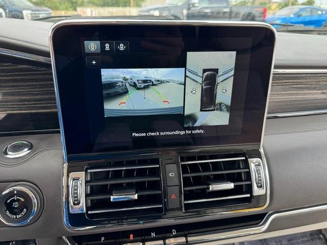 Photo of 2021 Pristine White Lincoln Navigator