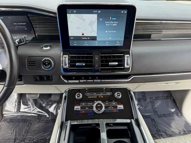 Photo of 2021 Pristine White Lincoln Navigator