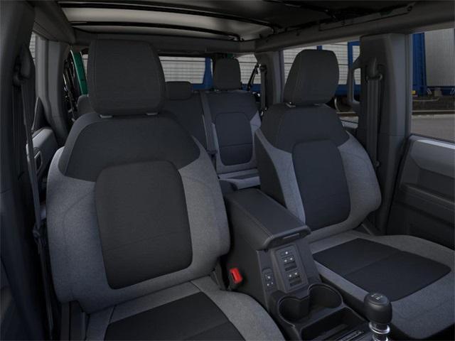 Photo of 2025 Green Ford Bronco
