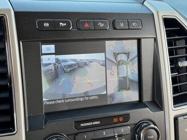 Photo of 2021 White Ford F-250