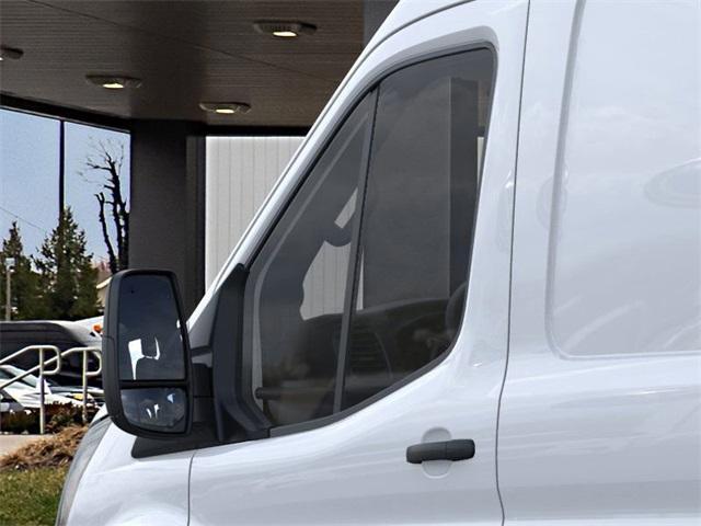 Photo of 2025 Oxford White Ford Transit-250