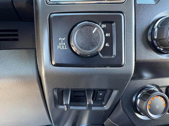Photo of 2022 Oxford White Ford F-250