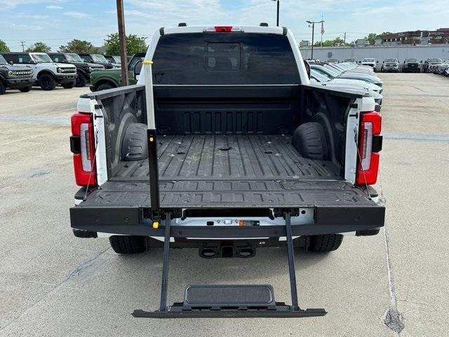 Photo of 2024 Star White Ford F-250