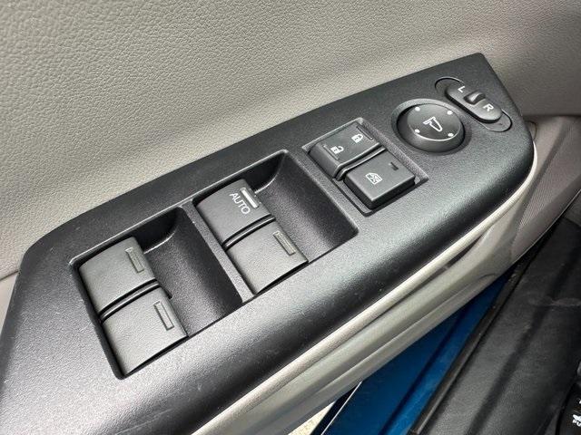 Photo of 2014 Blue Honda Civic