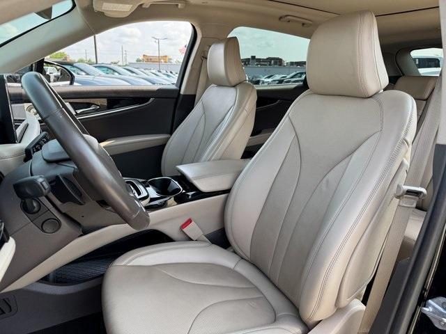 Photo of 2022 Infinite Black Metallic Lincoln Nautilus