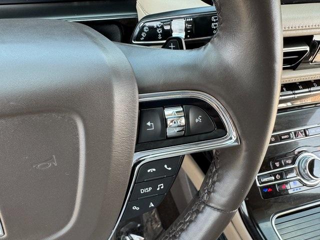 Photo of 2022 Infinite Black Metallic Lincoln Nautilus