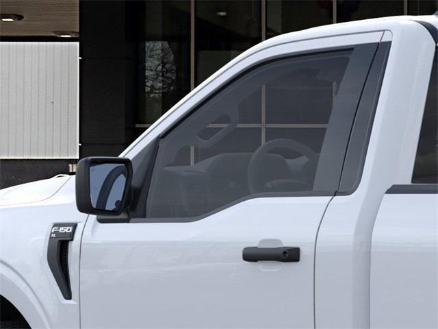 Photo of 2025 Oxford White Ford F-150
