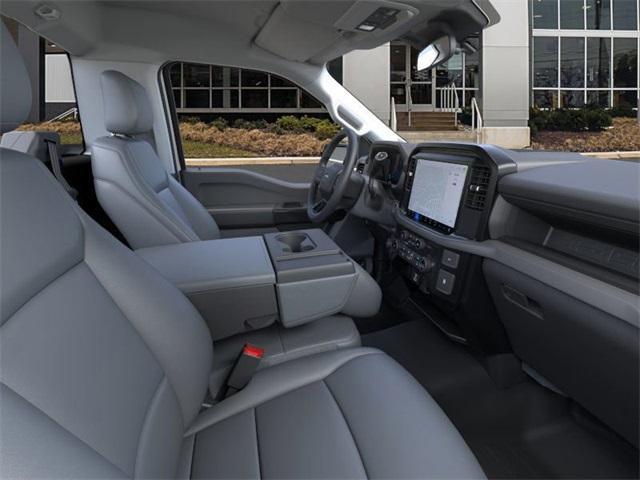 Photo of 2025 Oxford White Ford F-150