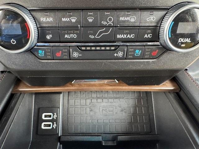 Photo of 2019 Ruby Red Metallic Ford Expedition