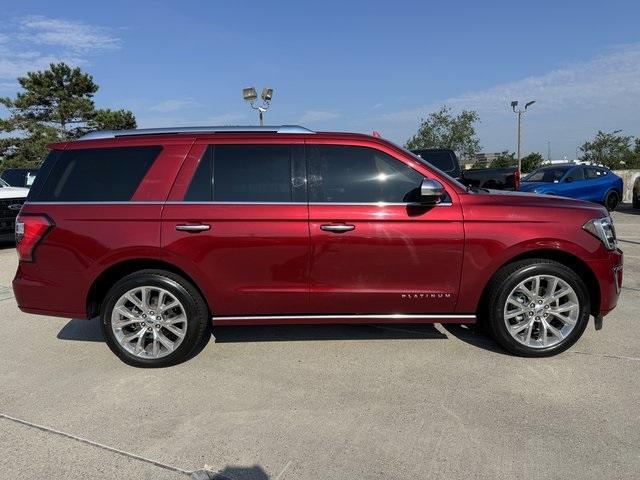 Photo of 2019 Ruby Red Metallic Ford Expedition