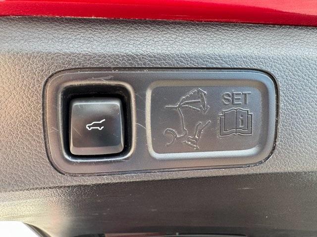 Photo of 2019 Ruby Red Metallic Ford Expedition