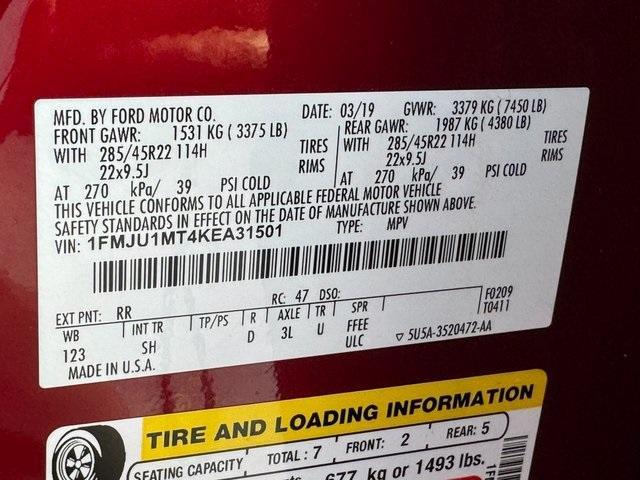Photo of 2019 Ruby Red Metallic Ford Expedition
