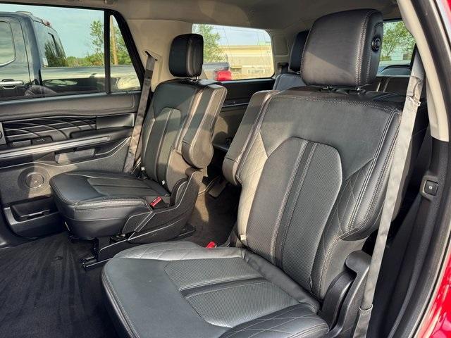 Photo of 2019 Ruby Red Metallic Ford Expedition