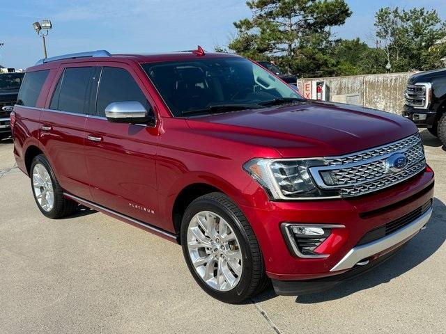 Photo of 2019 Ruby Red Metallic Ford Expedition