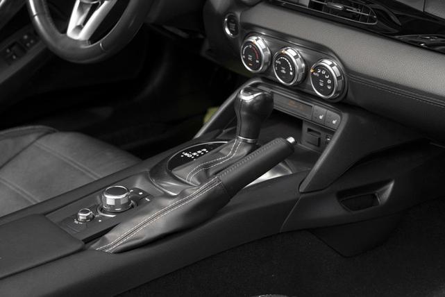 Photo of 2018 Forte Black Metallic FIAT 124 Spider