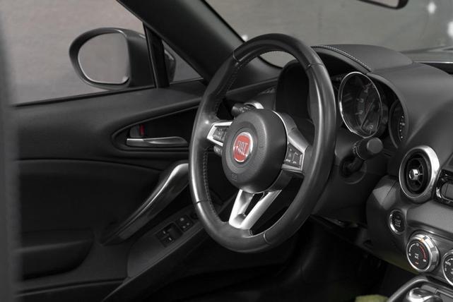 Photo of 2018 Forte Black Metallic FIAT 124 Spider