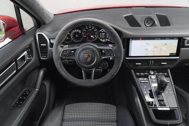 Photo of 2021 Carmine Red Porsche Cayenne