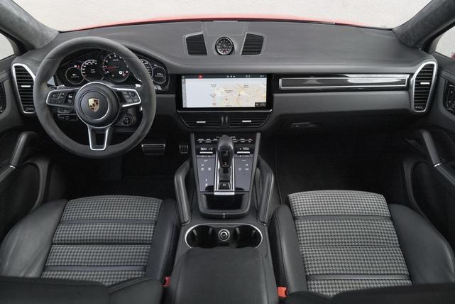Photo of 2021 Carmine Red Porsche Cayenne