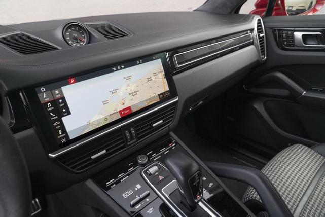 Photo of 2021 Carmine Red Porsche Cayenne