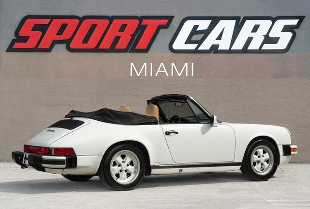 Photo of 1988 White Porsche 911