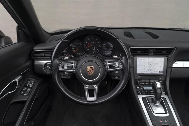 Photo of 2019 Black Porsche 911
