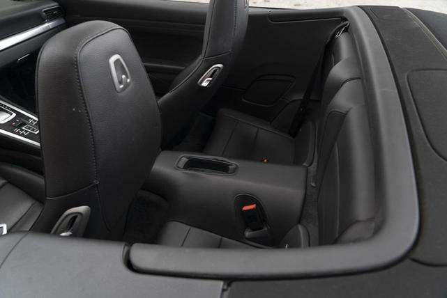Photo of 2019 Black Porsche 911