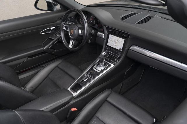 Photo of 2019 Black Porsche 911