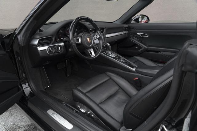 Photo of 2019 Black Porsche 911